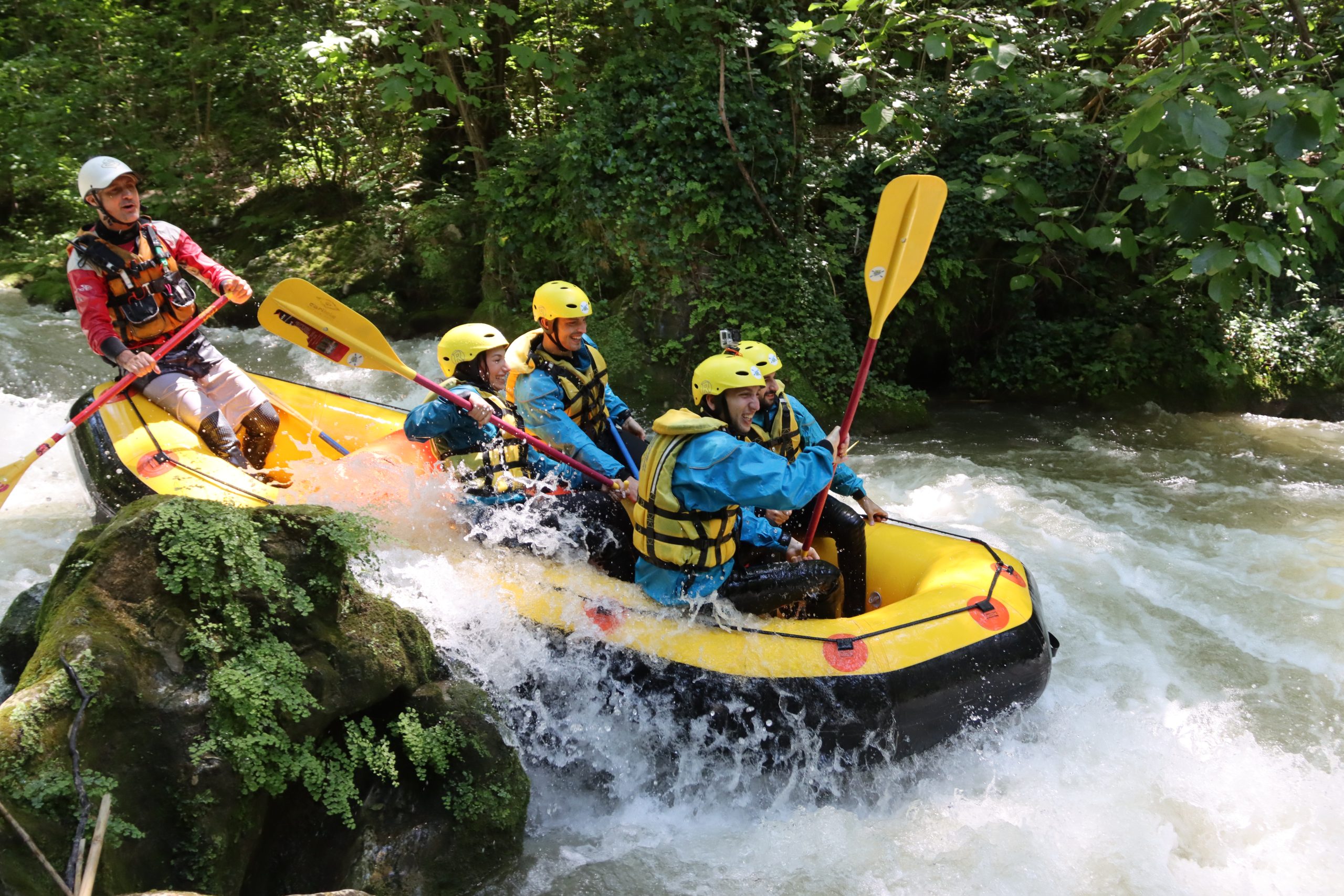 Umbria in luglio terra di turisti: cascate, fiori, fresco e jazz