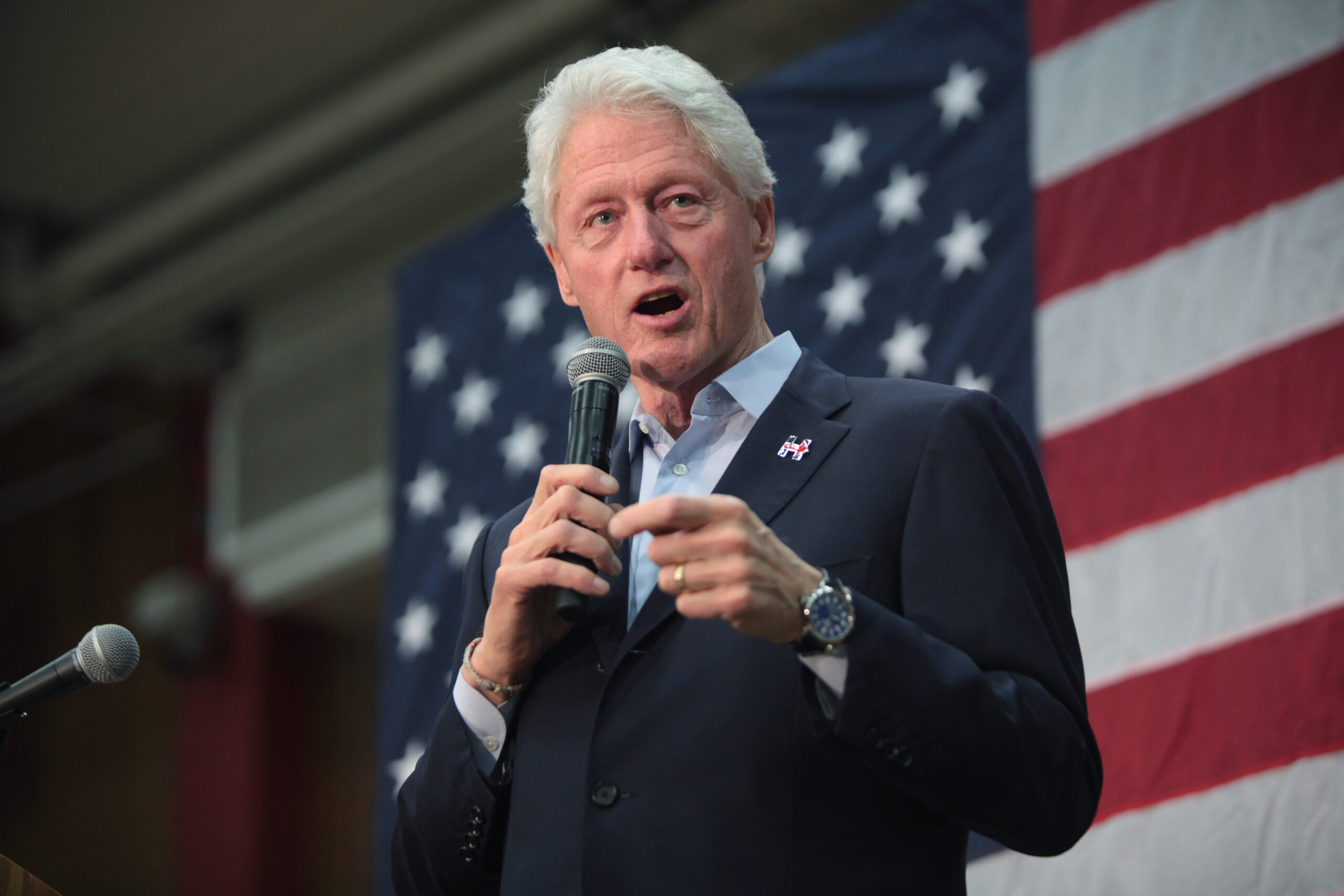 Capitalismo “truccato” e errori di Clinton all’origine del populismo