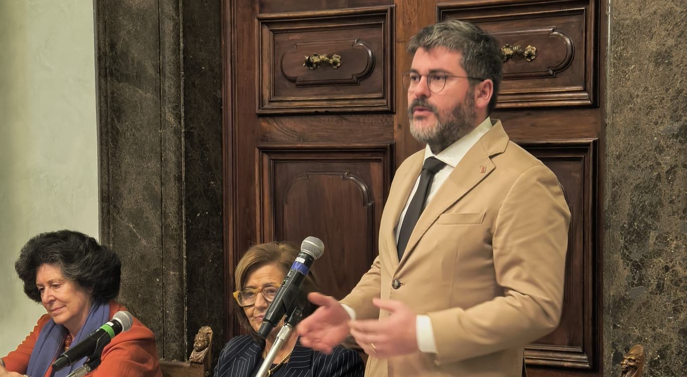 De Luca: “Faremo tutto il possibile contro le pale eoliche di Orvieto”