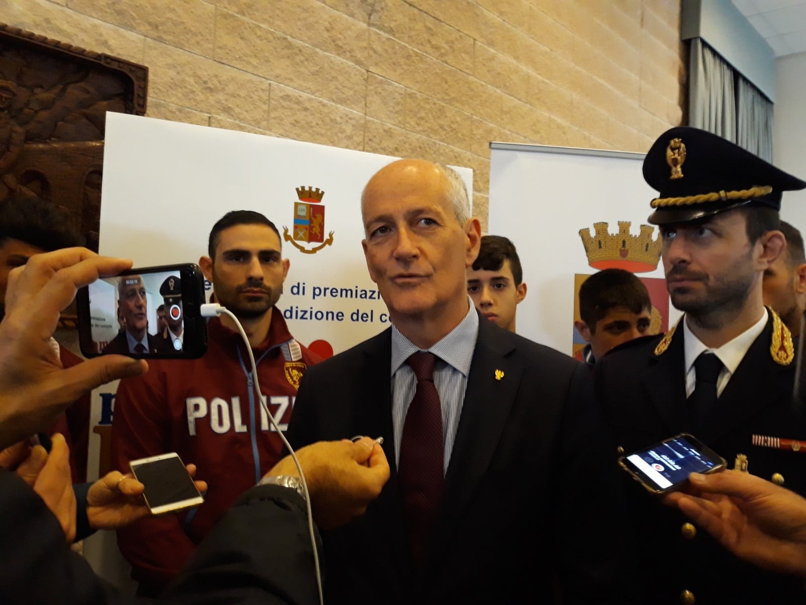Difendersi senza perdersi: la sicurezza non è di destra